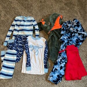 Kids sleep clothes bundle